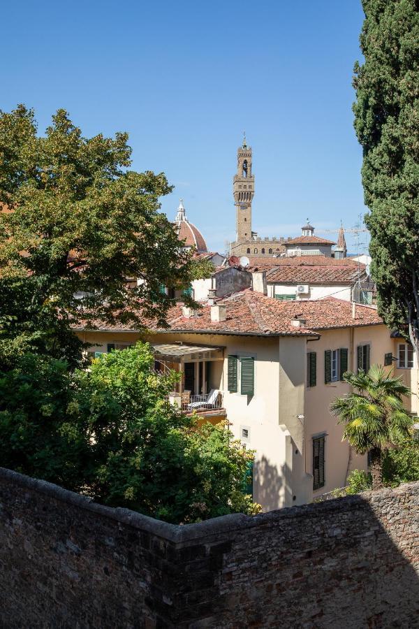 Modern Magnoli View In Ponte Vecchio Florencia